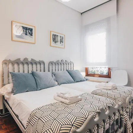 Apartament Funi By People